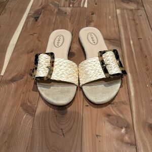 Scoop NYC women’s raffia slip on flats - 7M